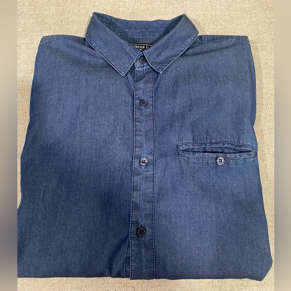 MENS FOREVER 21 DENIM BUTTON DOWN SHIRT SZ M